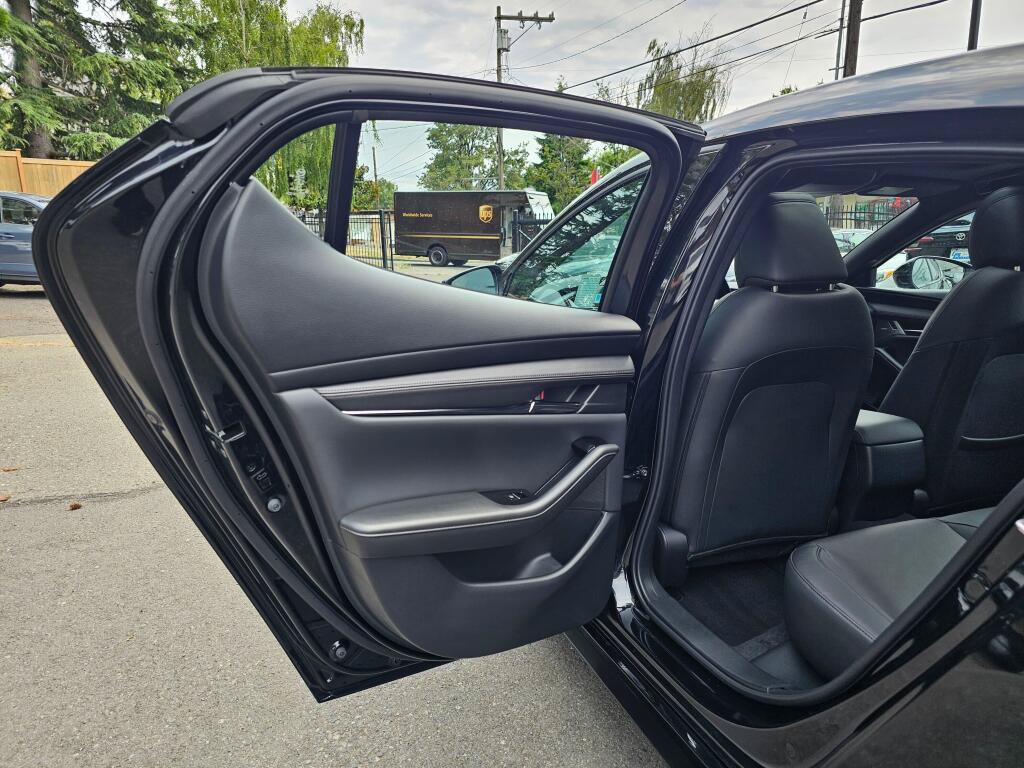 Certified 2023 MAZDA MAZDA3 s AWD/4WD image 16