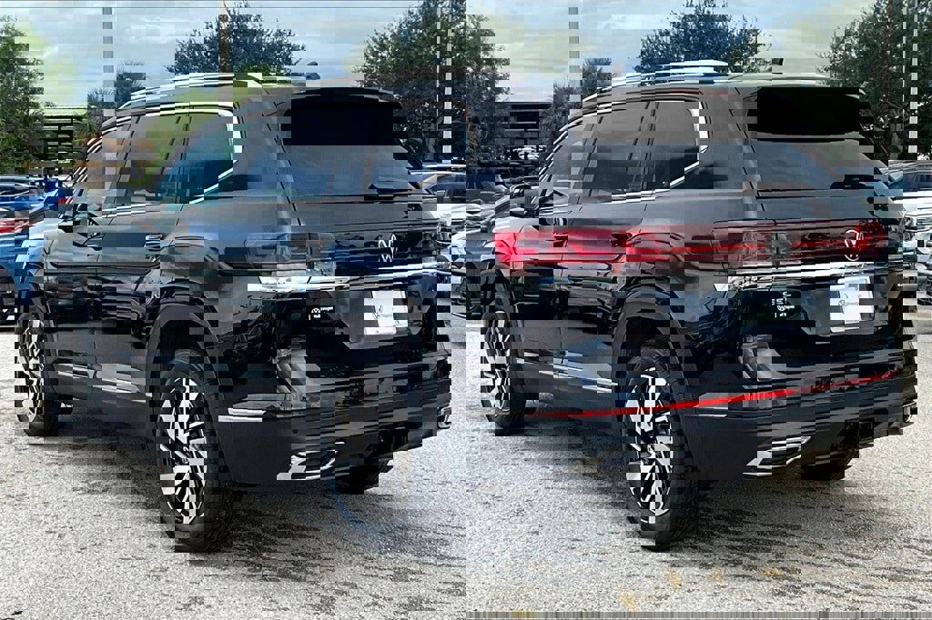 New 2026 Volkswagen Atlas SEL image 7