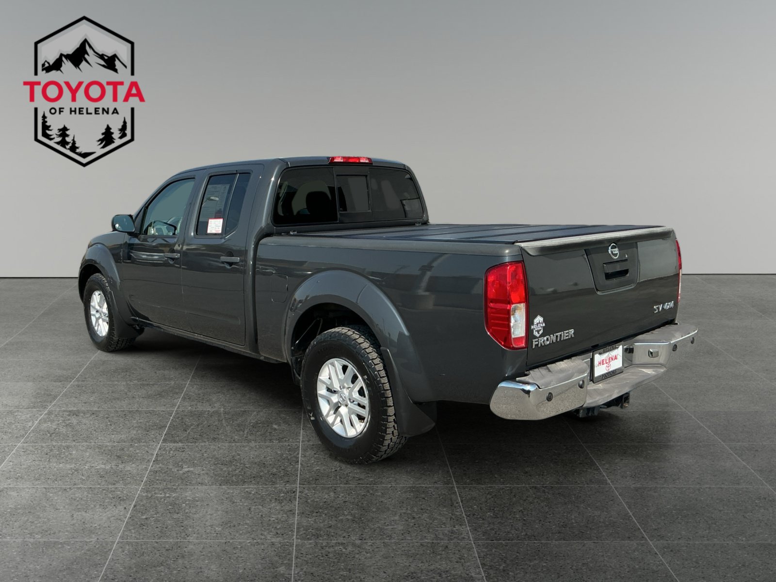 Used 2015 Nissan Frontier SV w/ SV Value Truck Package AWD/4WD image 3
