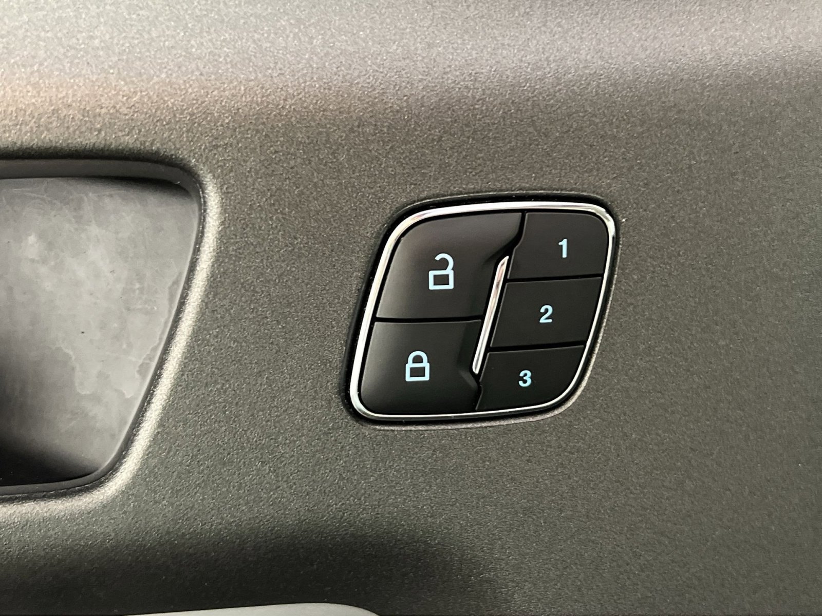 Used 2025 Ford Bronco Sport Badlands image 32