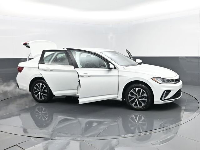 Used 2025 Volkswagen Jetta S FWD image 27