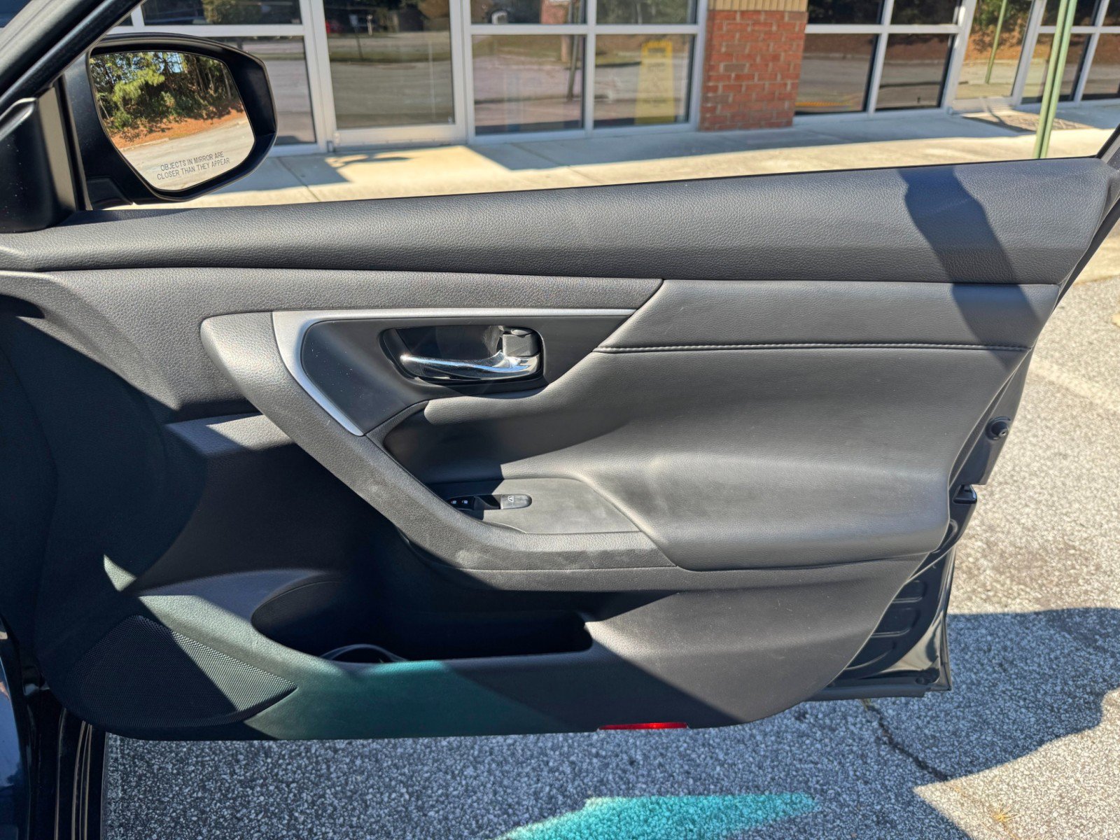 Used 2015 Nissan Altima 2.5 SV w/ Convenience Package FWD image 40