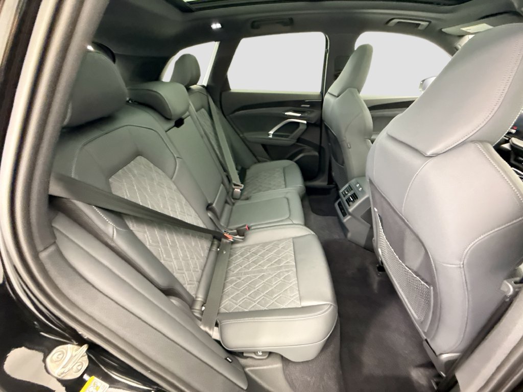 Used 2026 Audi SQ5 Premium Plus AWD/4WD image 21