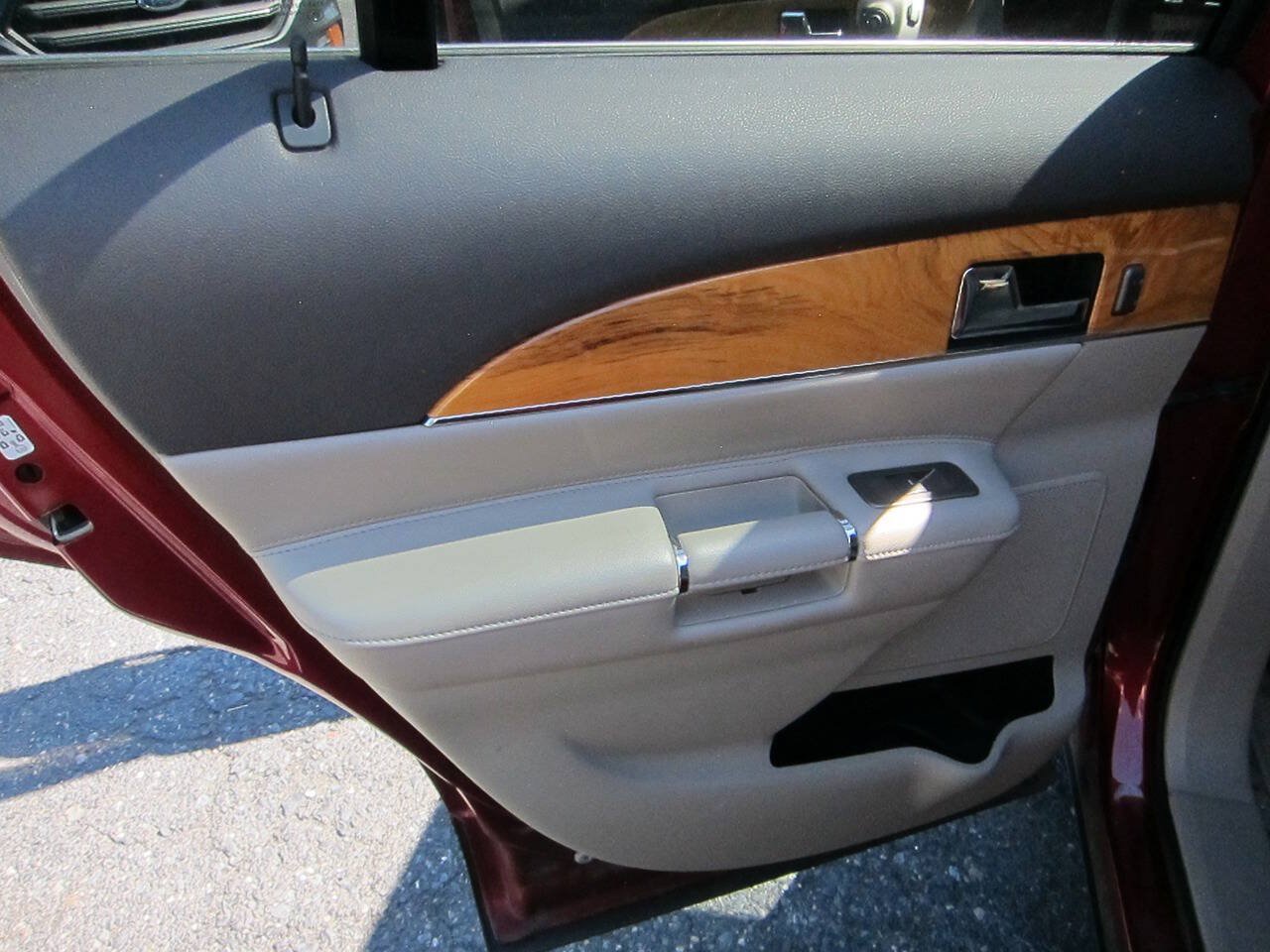 Used 2014 Lincoln MKX AWD w/ Equipment Group 102A image 14