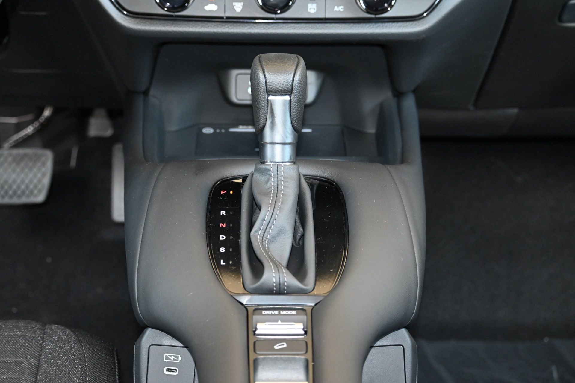 New 2026 Honda HR-V LX image 21