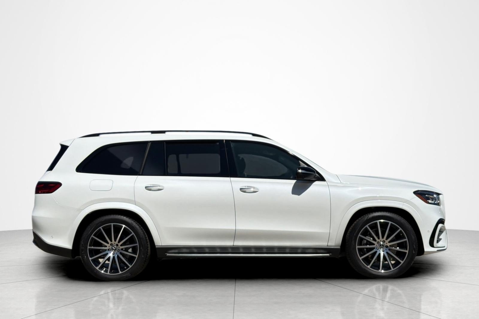 New 2025 Mercedes-Benz GLS 580 4MATIC image 6