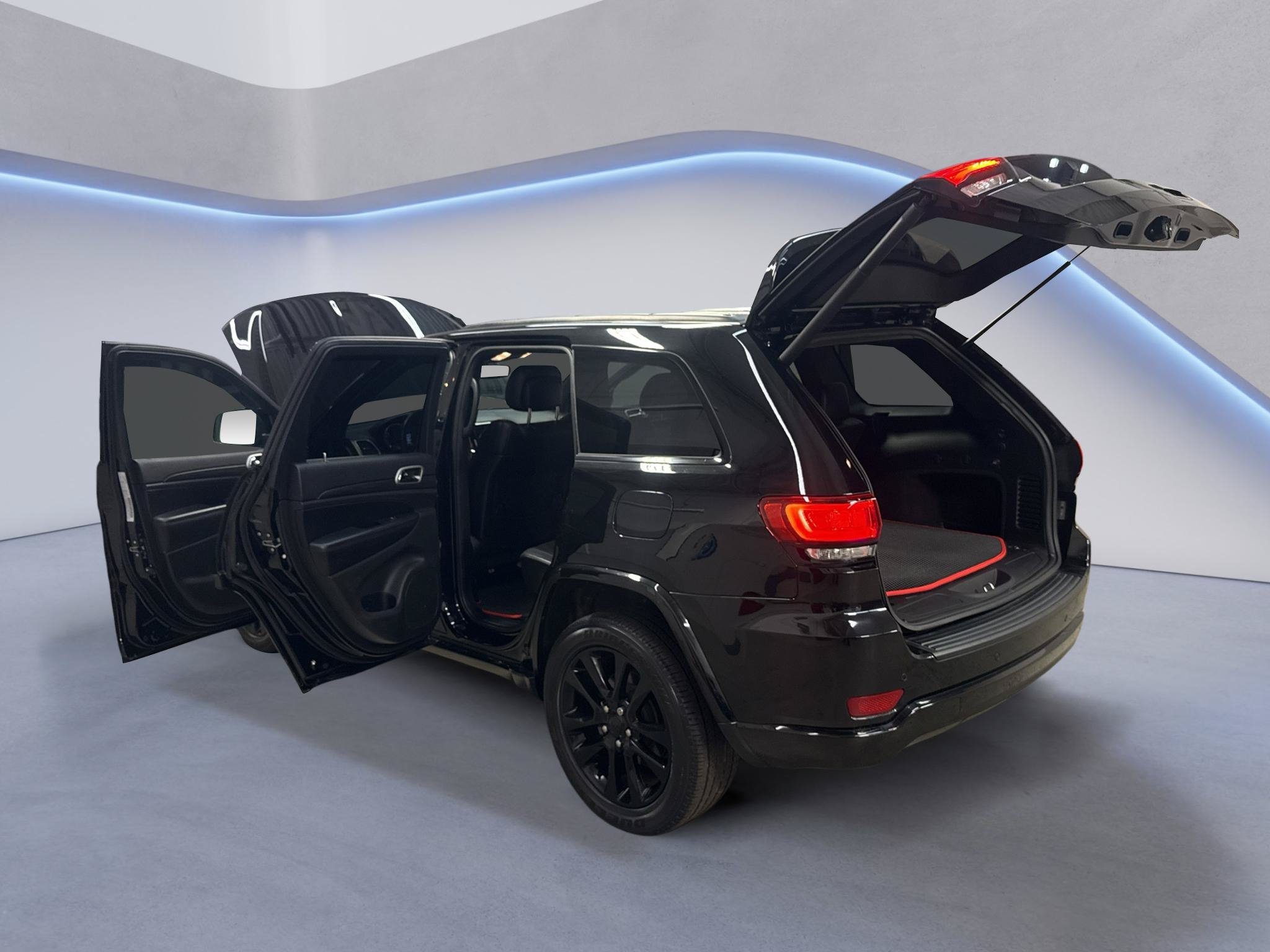 Used 2019 Jeep Grand Cherokee Altitude RWD image 12