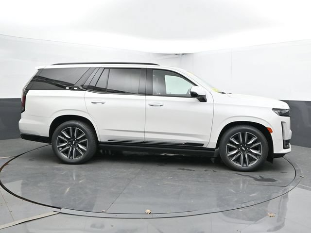 Used 2024 Cadillac Escalade Sport Platinum w/ LPO, Floor Liner Package AWD/4WD image 4