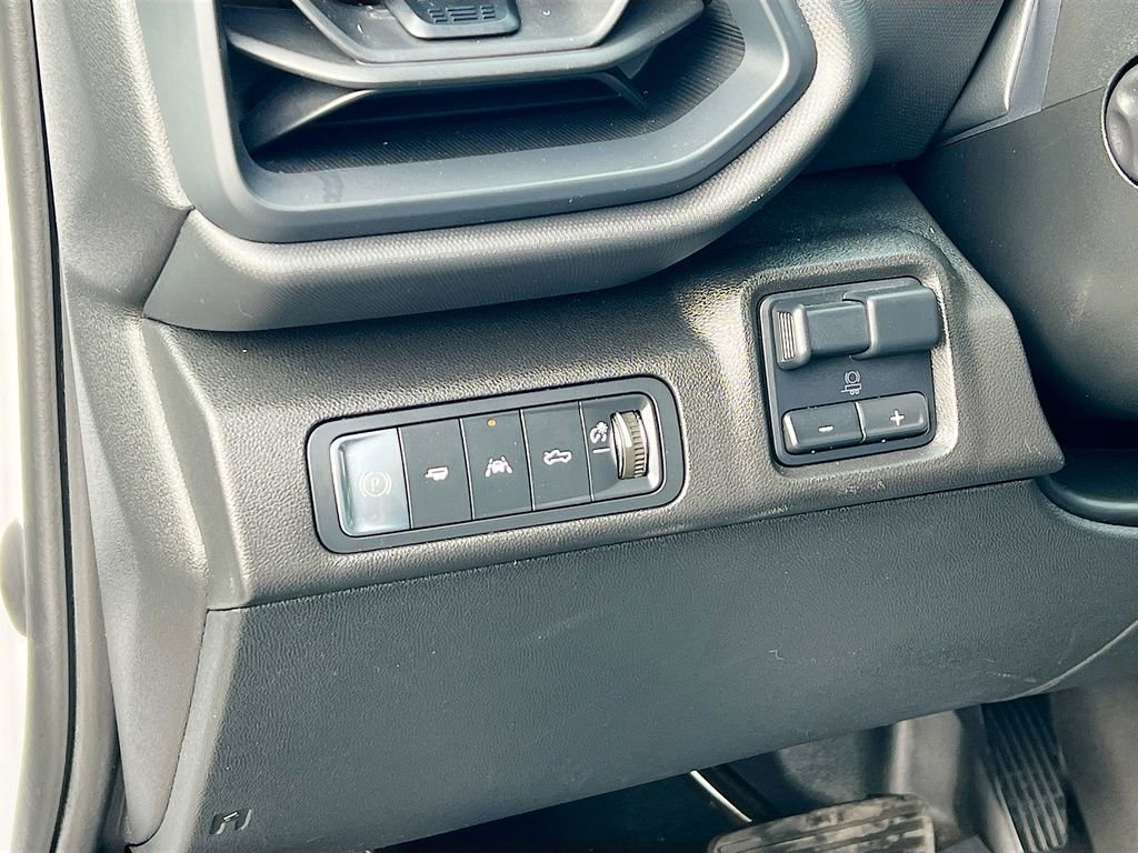 Used 2024 Chevrolet Silverado EV W/T image 10