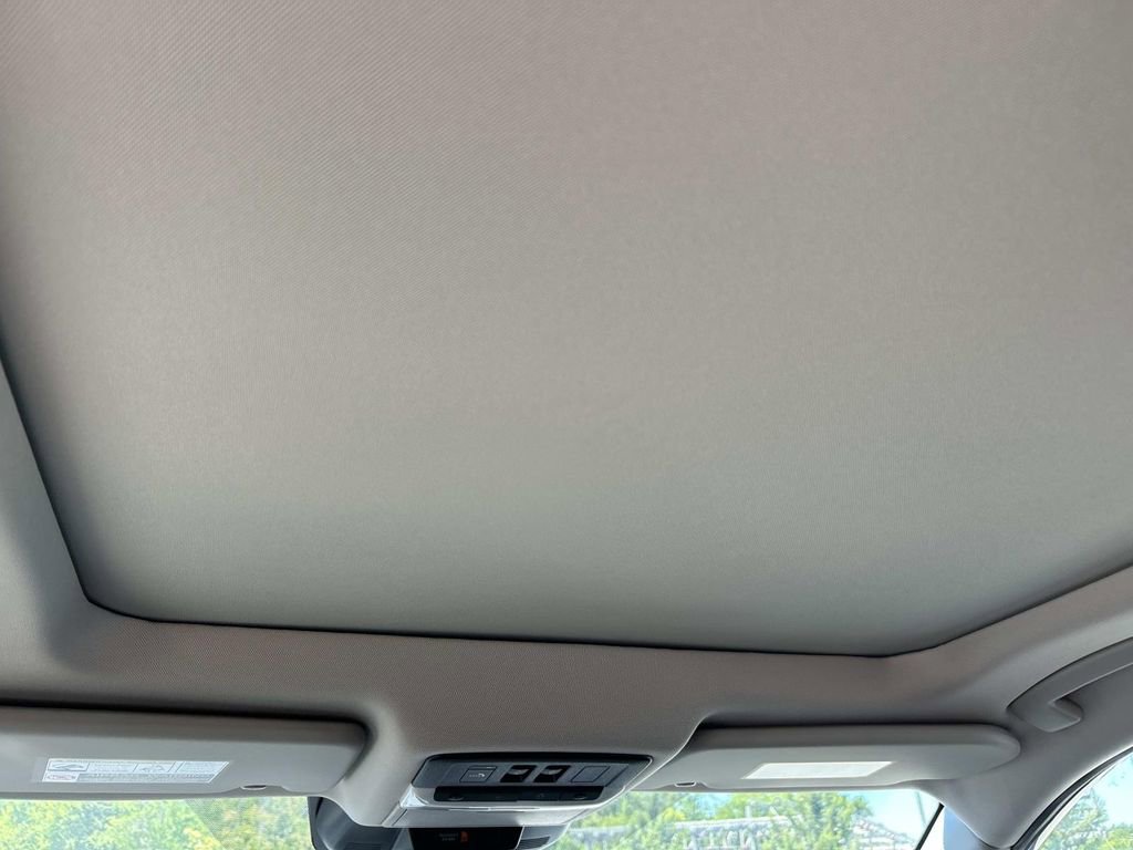New 2026 Nissan Rogue SV AWD/4WD image 30