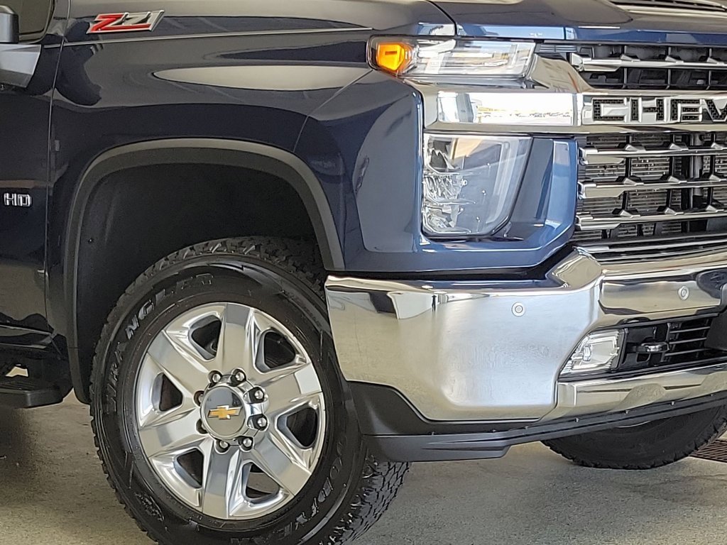 Certified 2022 Chevrolet Silverado 2500 LTZ w/ LTZ Plus Package image 3