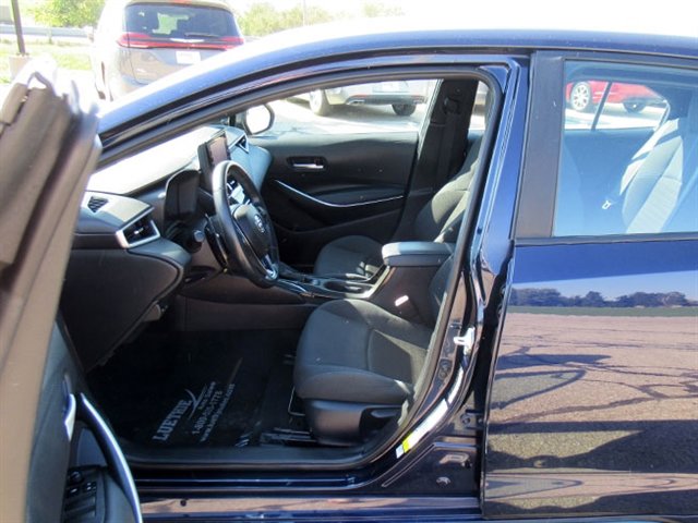 Used 2022 Toyota Corolla SE image 12