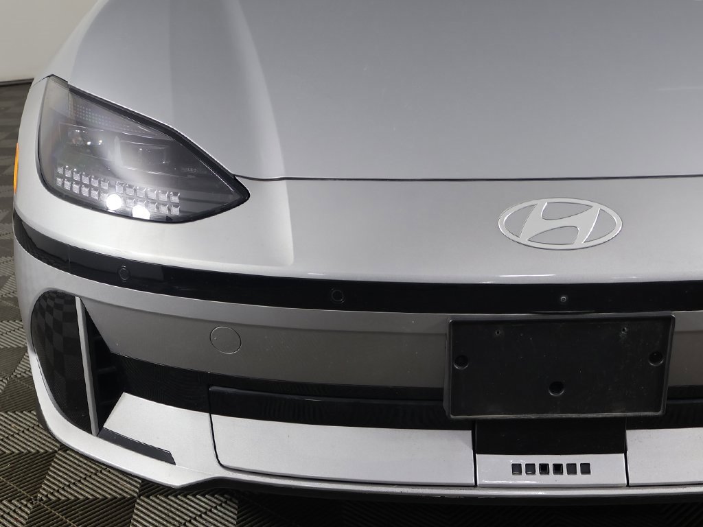 Used 2023 Hyundai Ioniq 6 Limited image 15