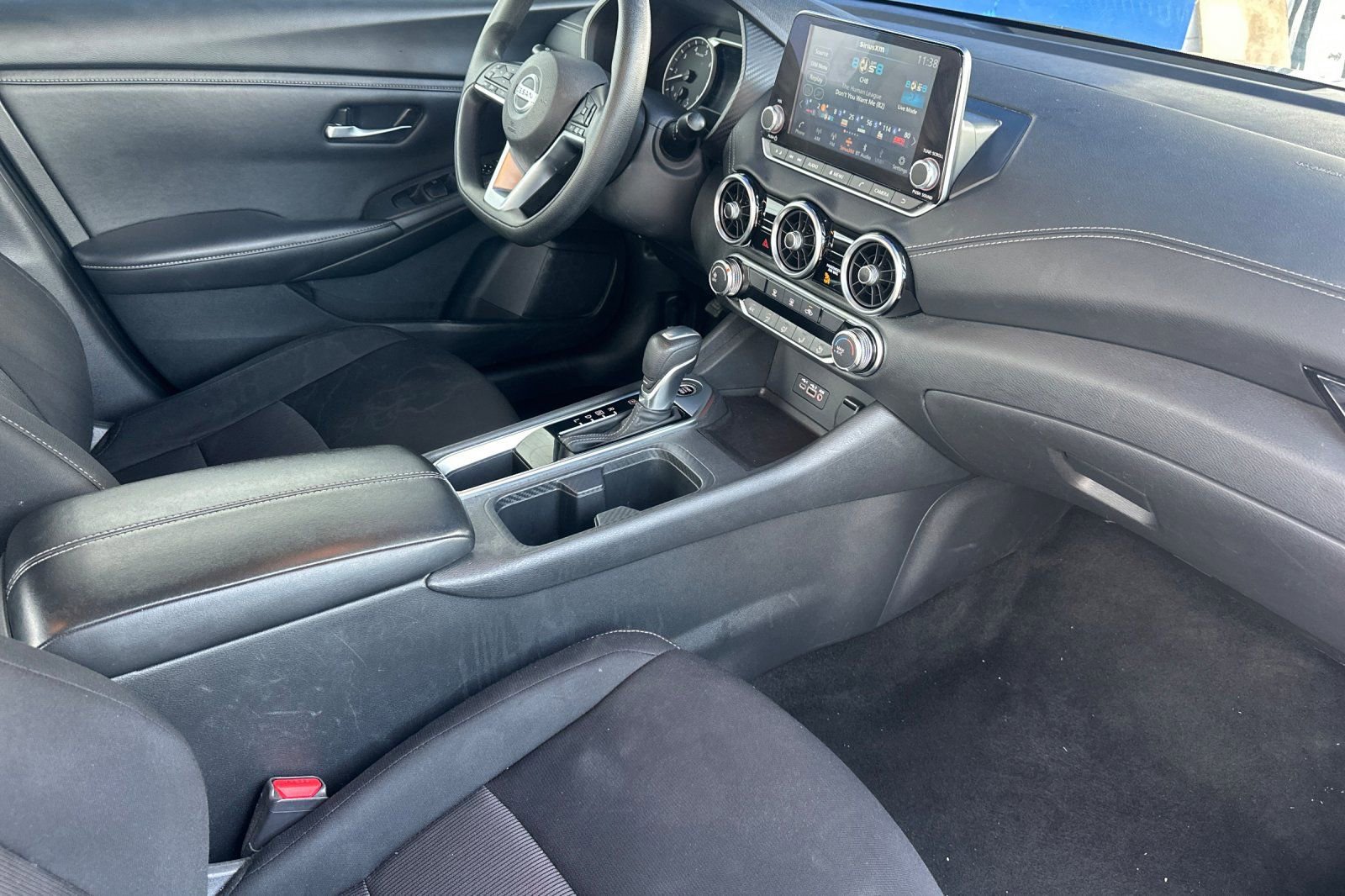 Used 2023 Nissan Sentra SV FWD image 19