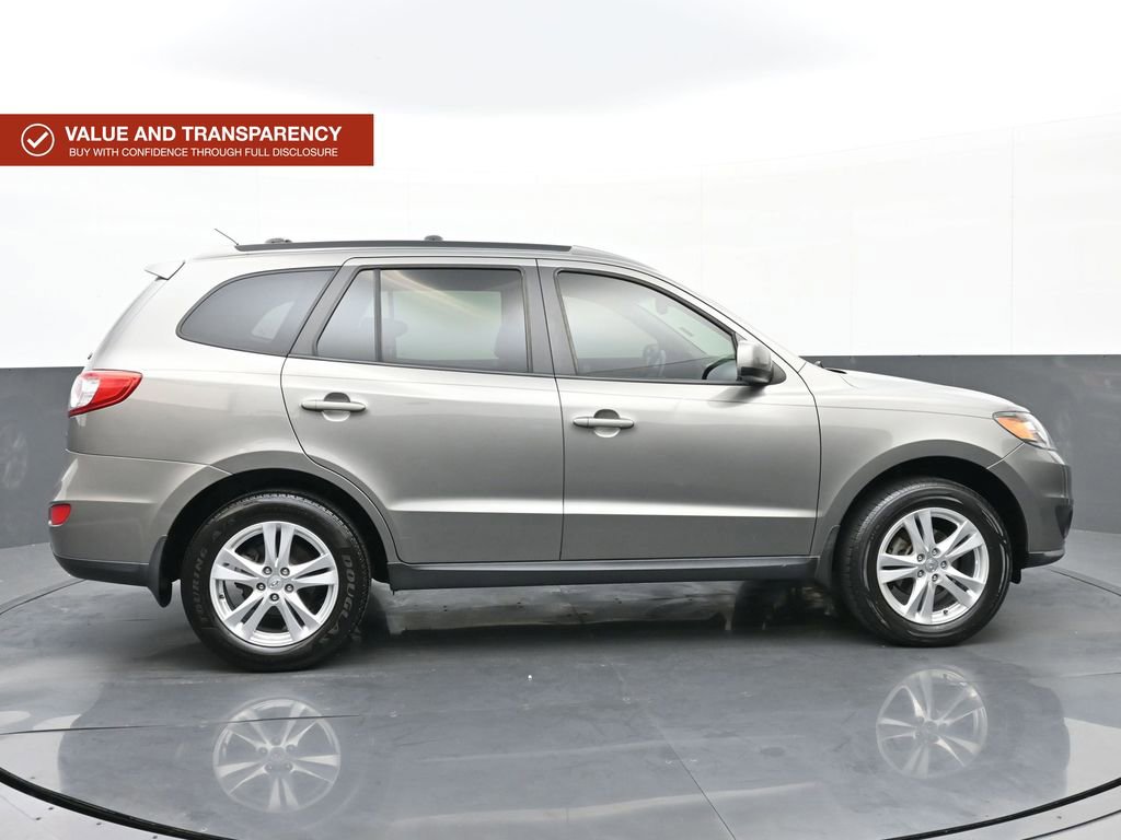 Used 2012 Hyundai Santa Fe SE image 3