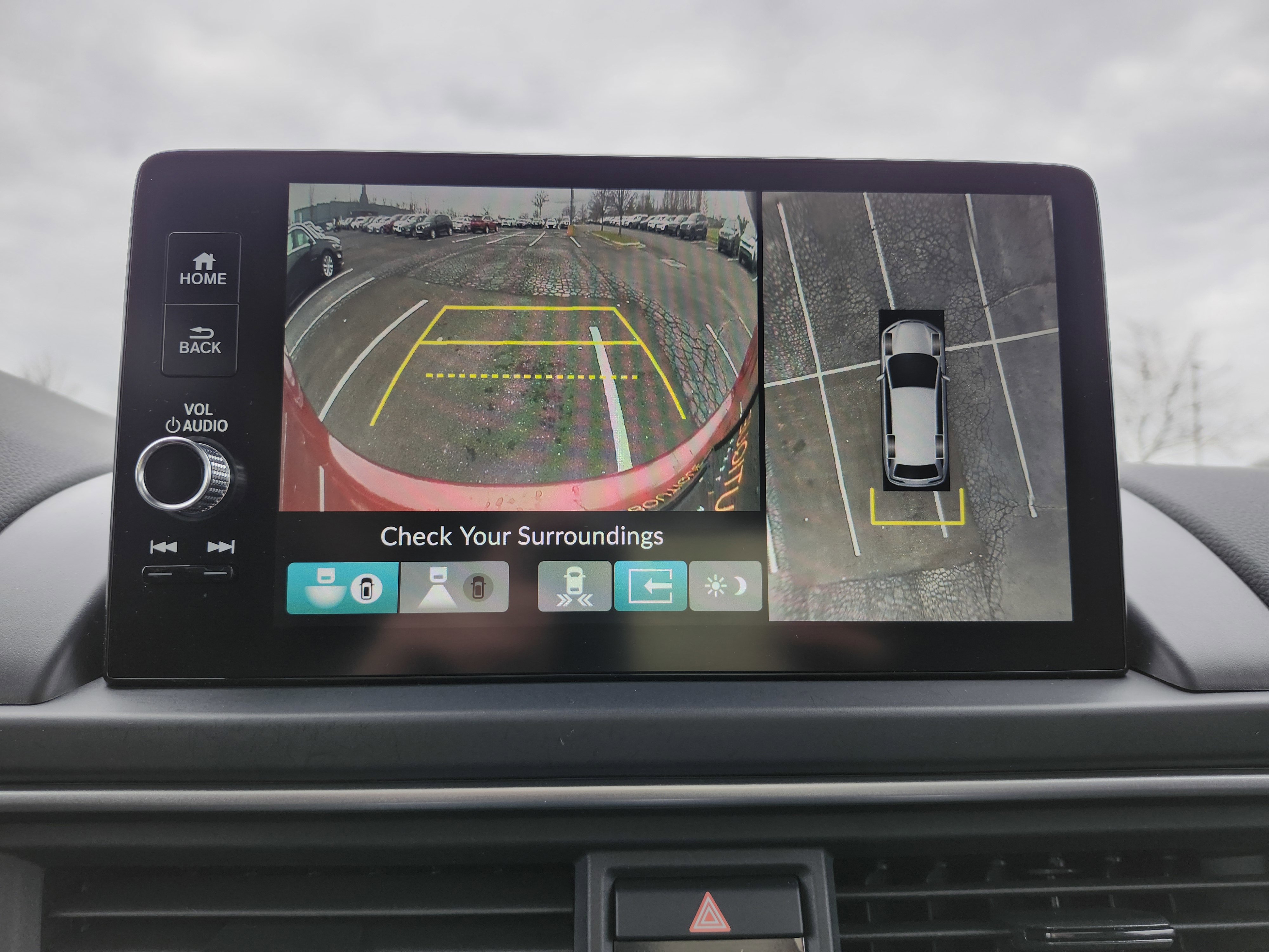 Used 2023 Honda Pilot Elite image 4