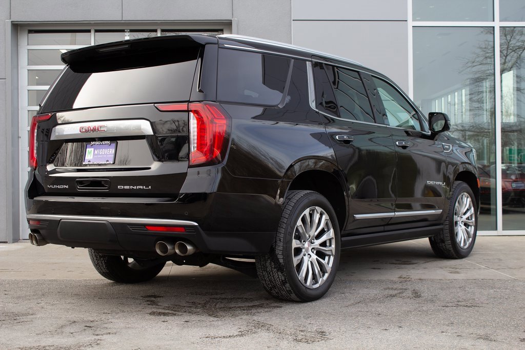 Used 2023 GMC Yukon Denali w/ LPO, Floor Liner Package image 10