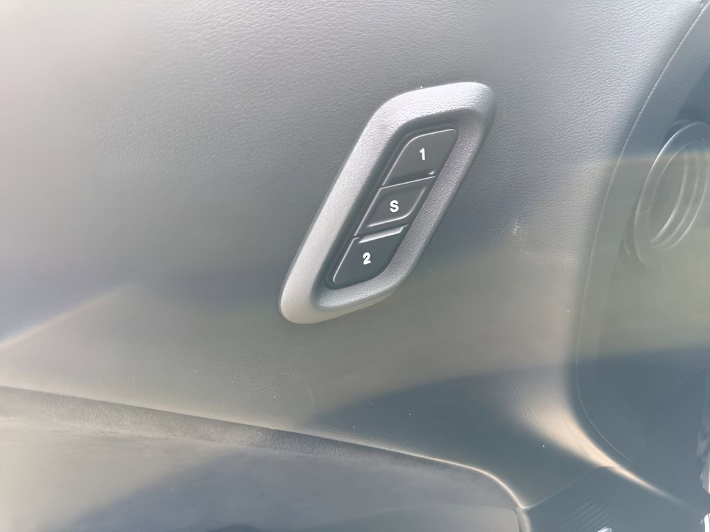 Used 2022 Dodge Challenger SRT Hellcat image 11