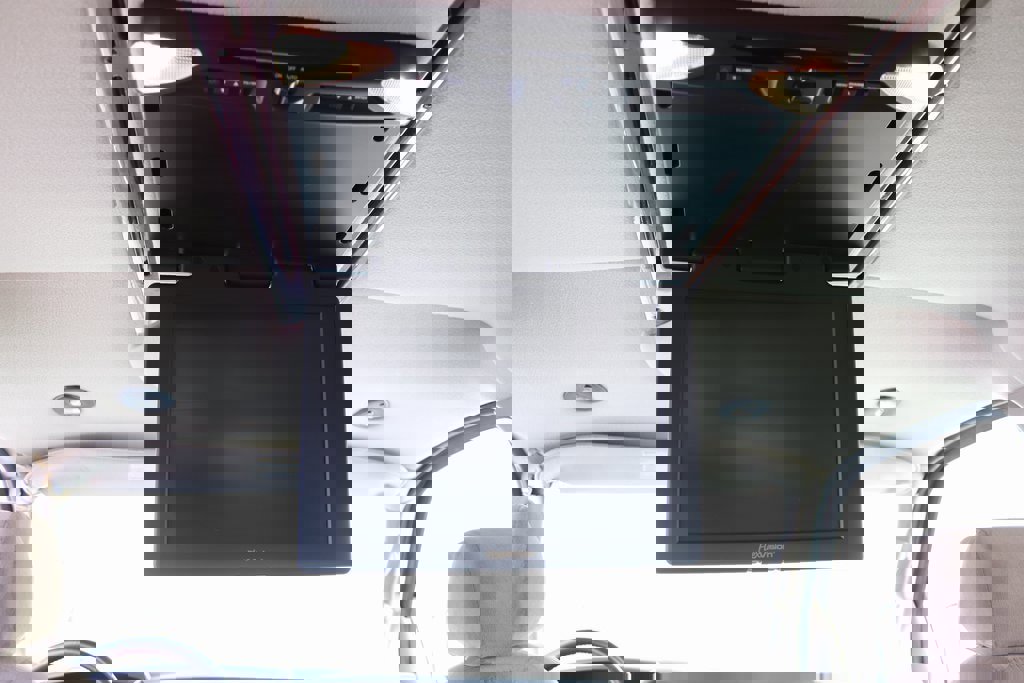 Used 2007 Chevrolet Express 1500 w/ Preferred Equipment Group image 16