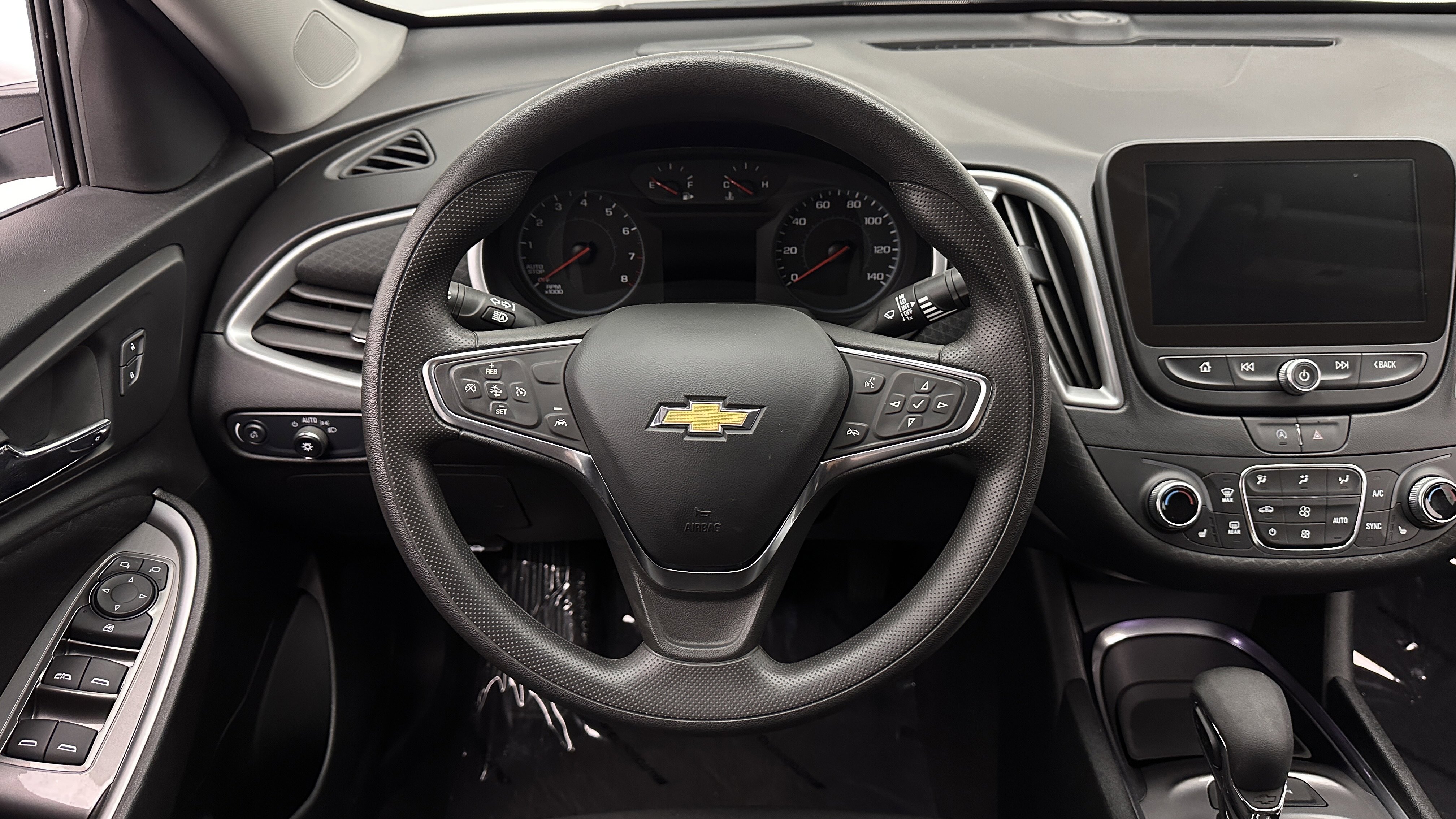 Used 2024 Chevrolet Malibu LT FWD image 25