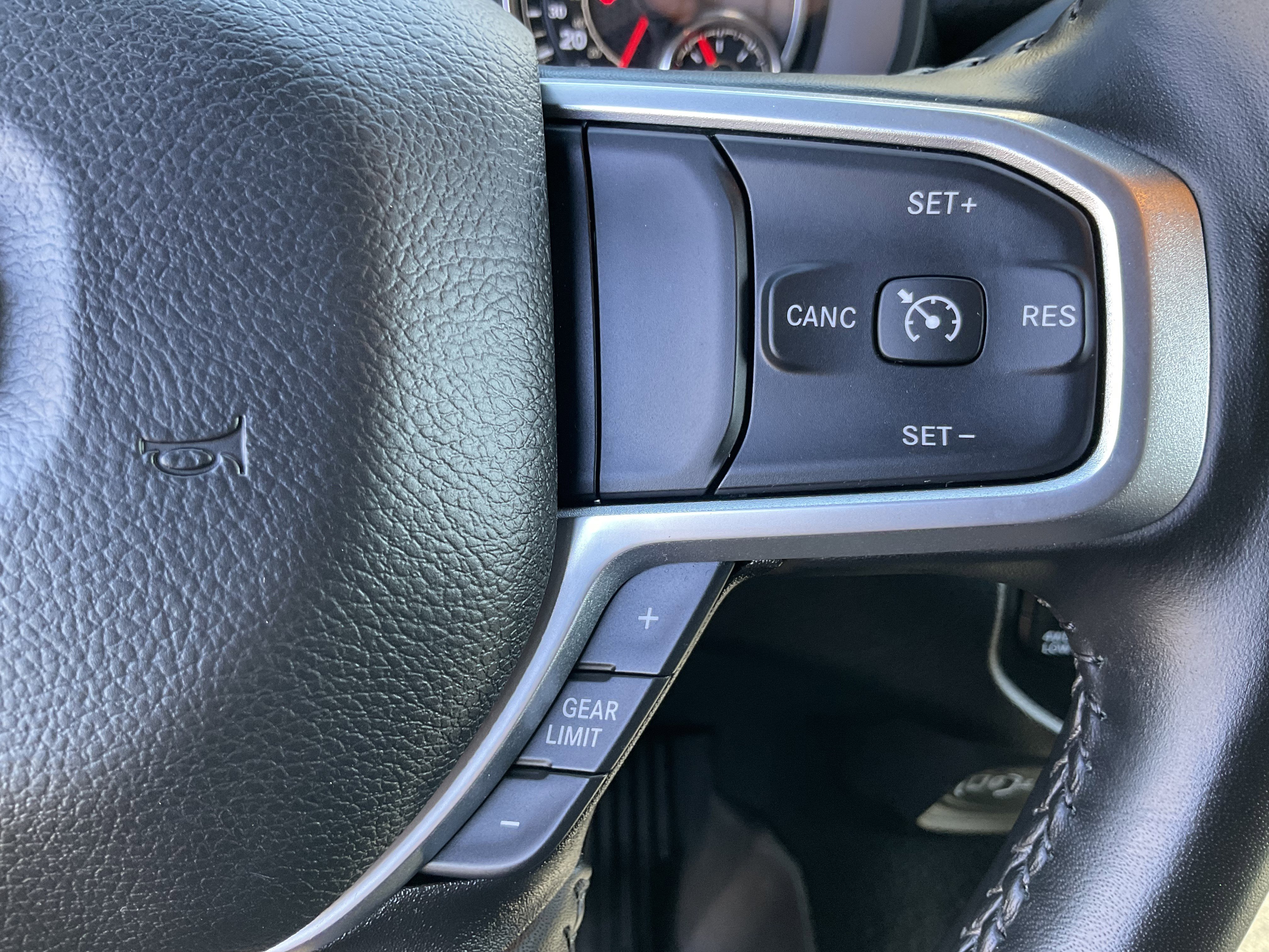 Used 2024 RAM 3500 Big Horn image 41