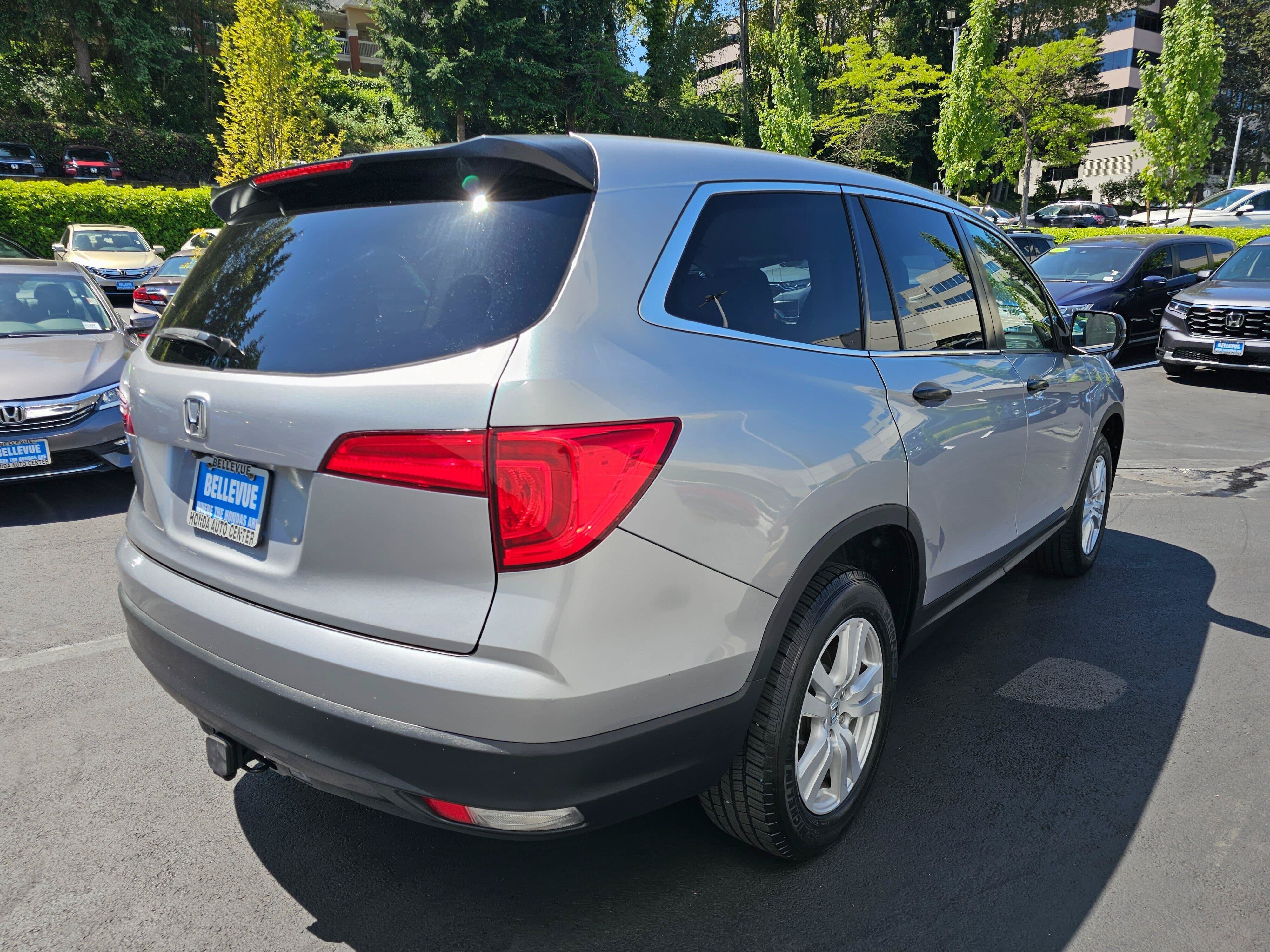 Used 2018 Honda Pilot LX image 7