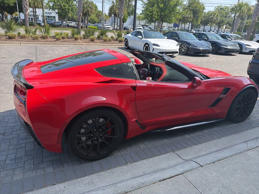Used 2018 Chevrolet Corvette Grand Sport RWD image 3