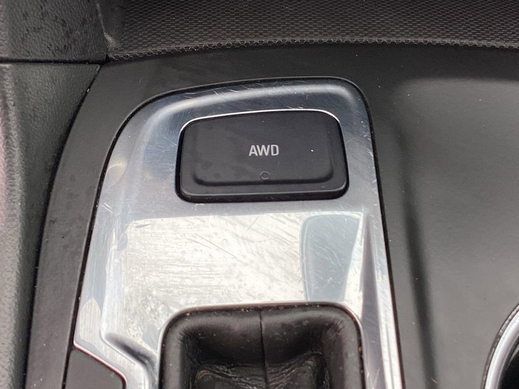 Used 2023 Chevrolet Equinox LT AWD/4WD image 36