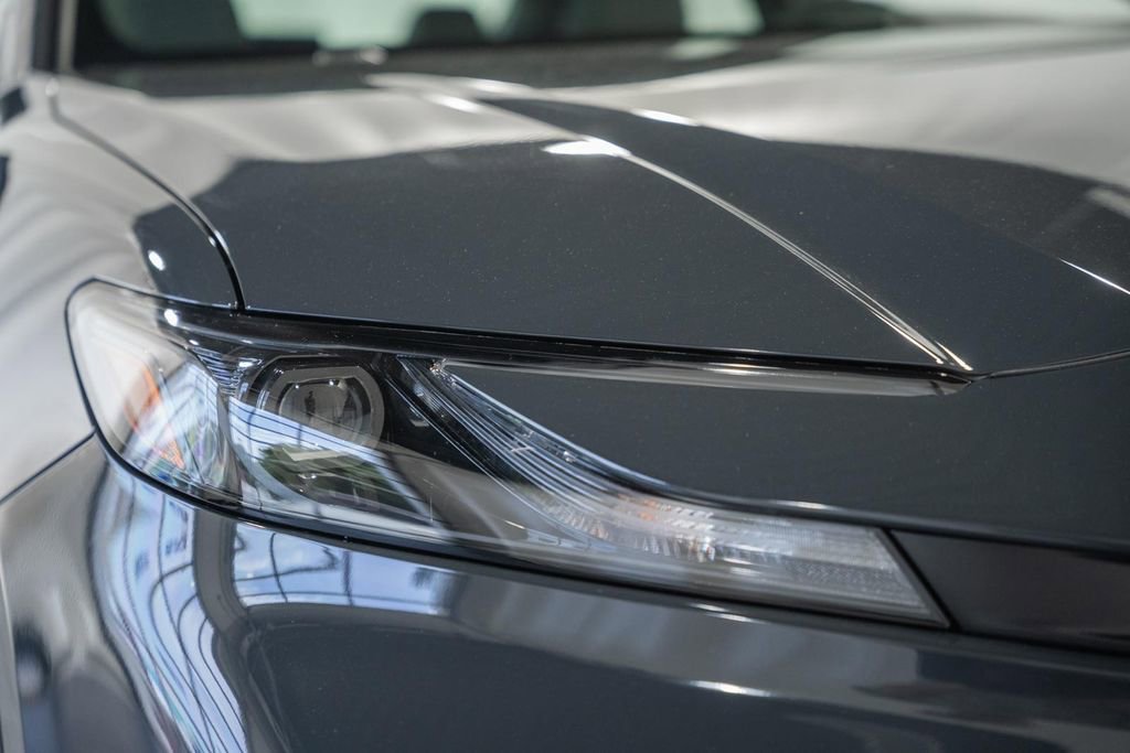 New 2026 Toyota Camry SE FWD image 12