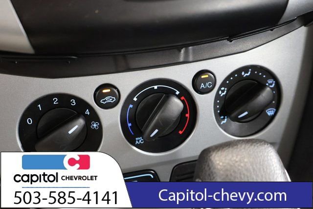 Used 2012 Ford Focus SE FWD image 24