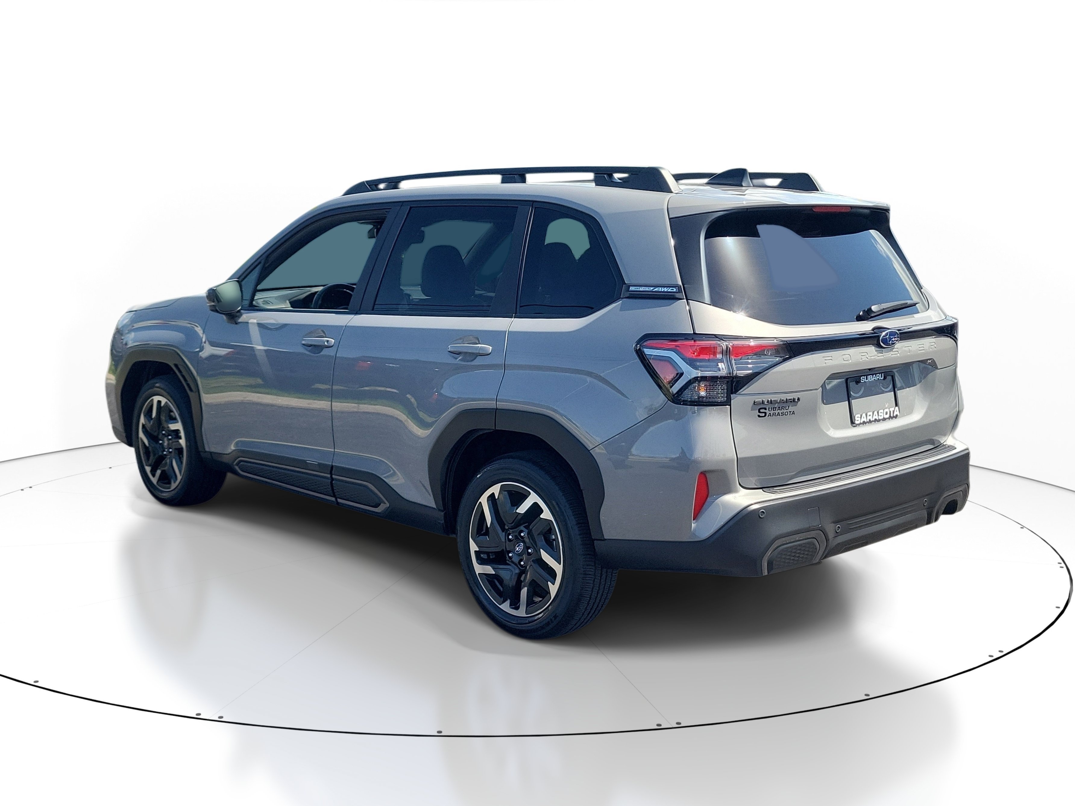 Used 2025 Subaru Forester Limited AWD/4WD image 4