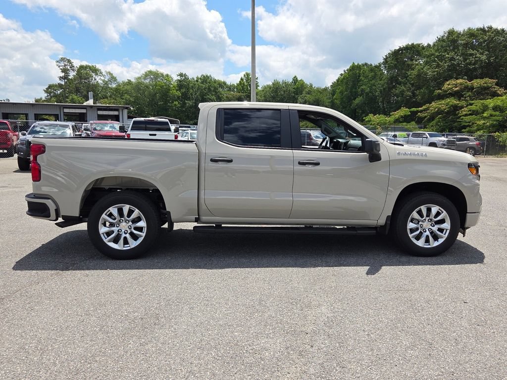 New 2026 Chevrolet Silverado 1500 Custom RWD image 11