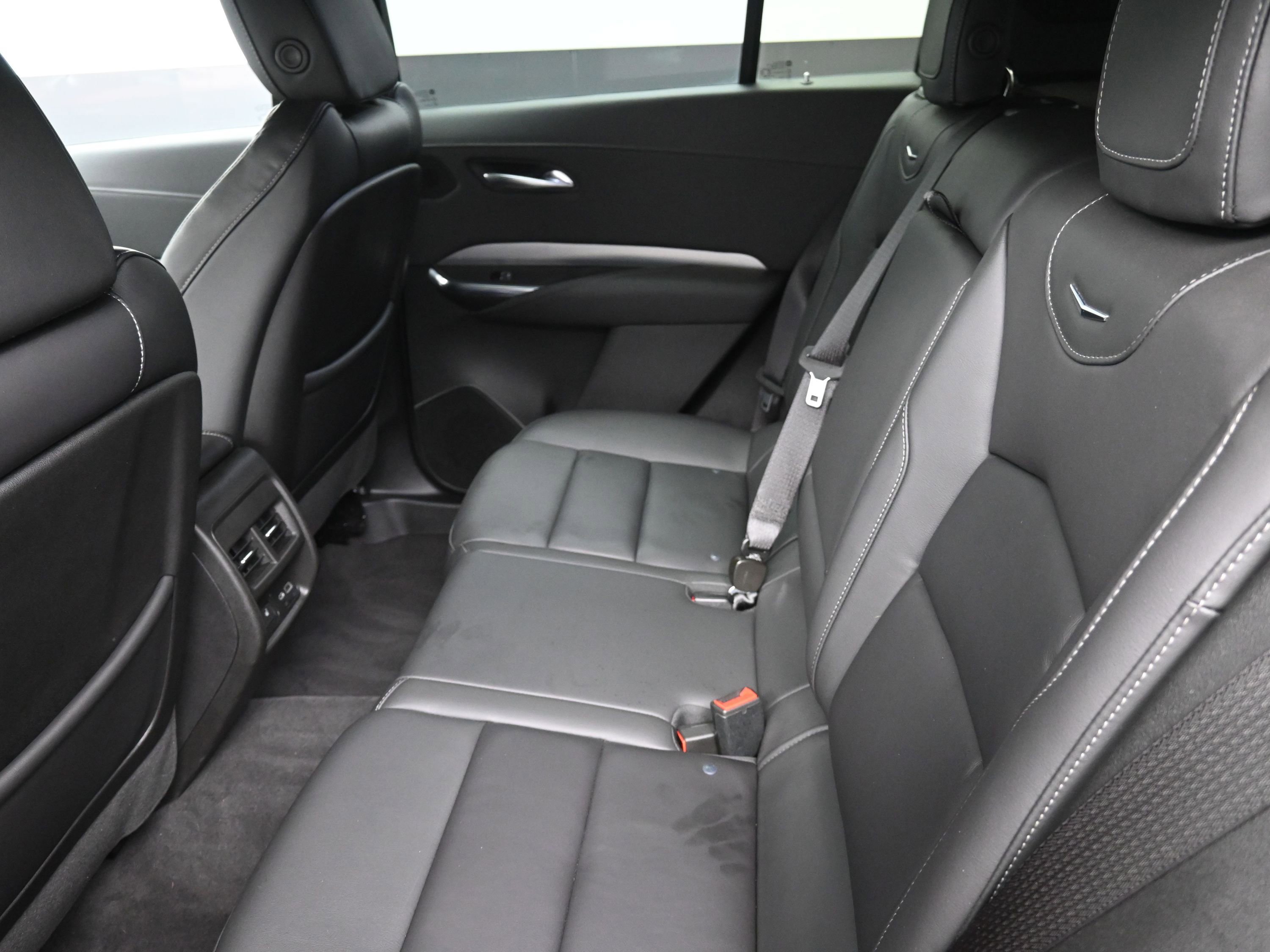 Used 2023 Cadillac XT4 Premium Luxury w/ Cold Weather Package image 28