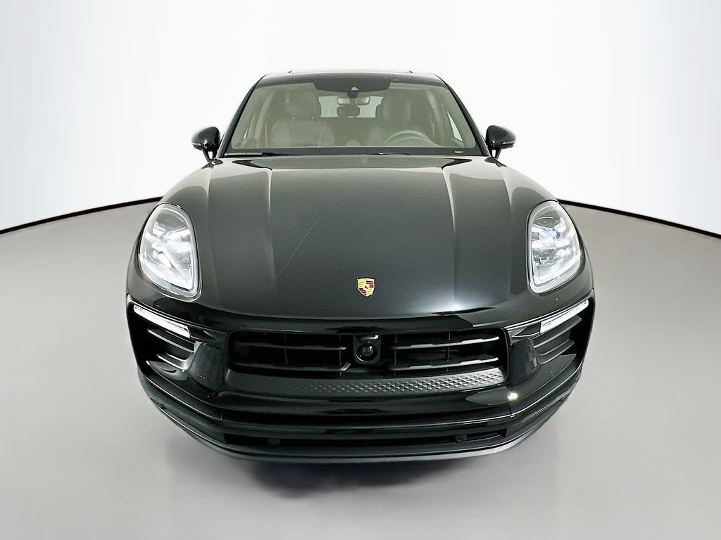 New 2026 Porsche Macan AWD/4WD image 6