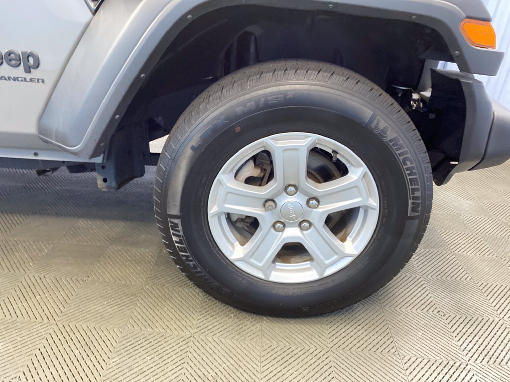 Used 2023 Jeep Wrangler Unlimited Sport AWD/4WD image 44
