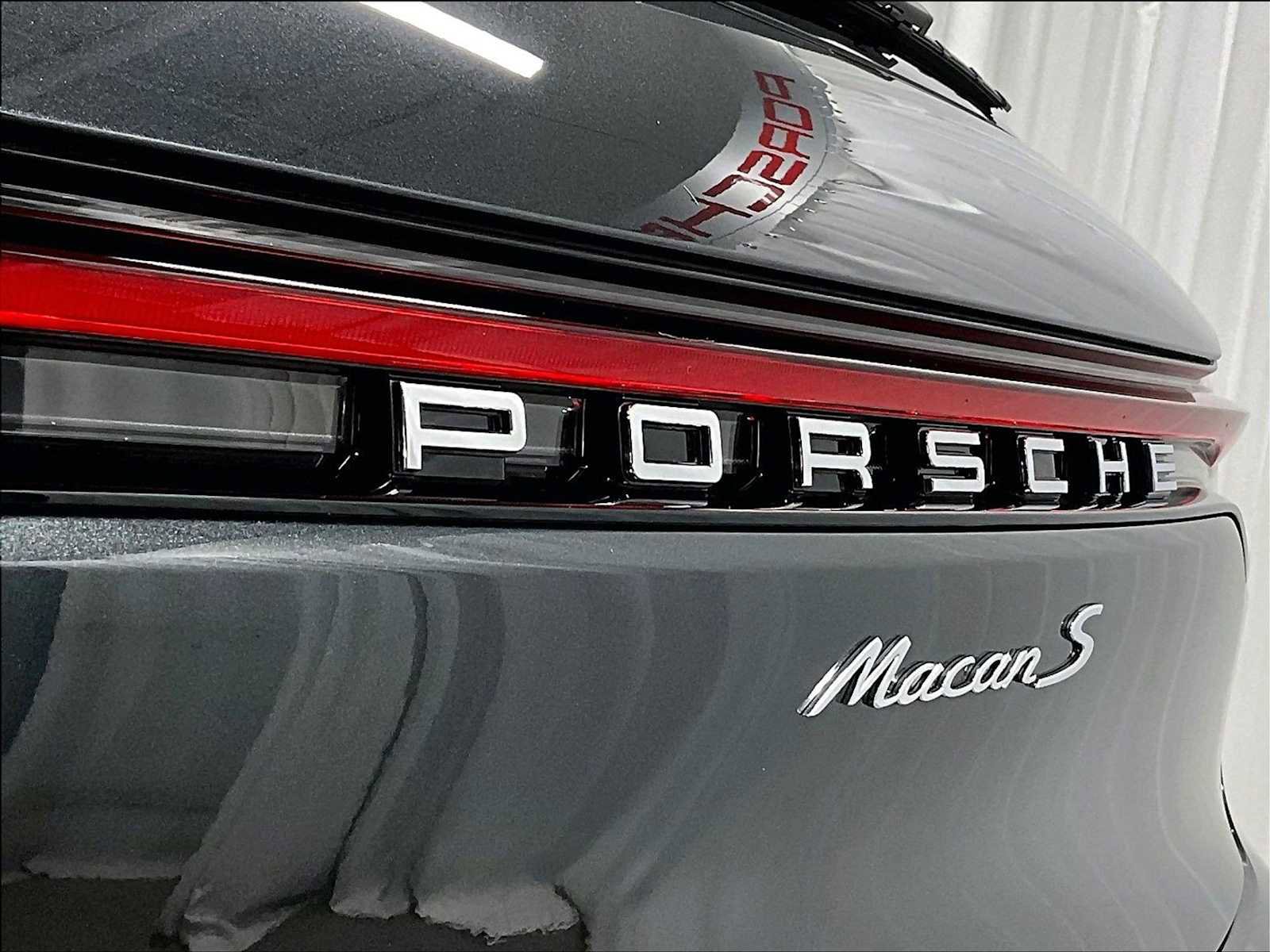 Used 2026 Porsche Macan S image 36