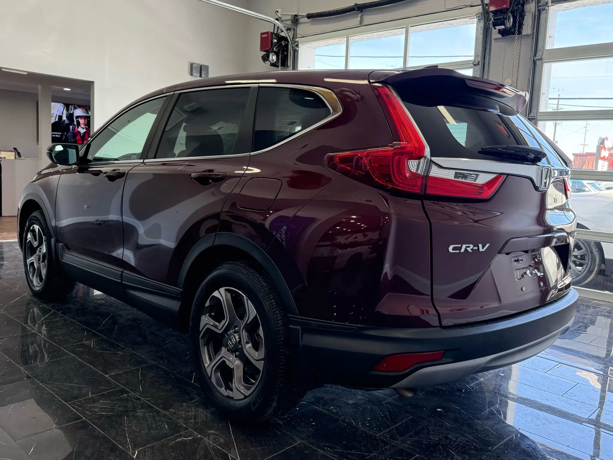 Used 2019 Honda CR-V EX image 4