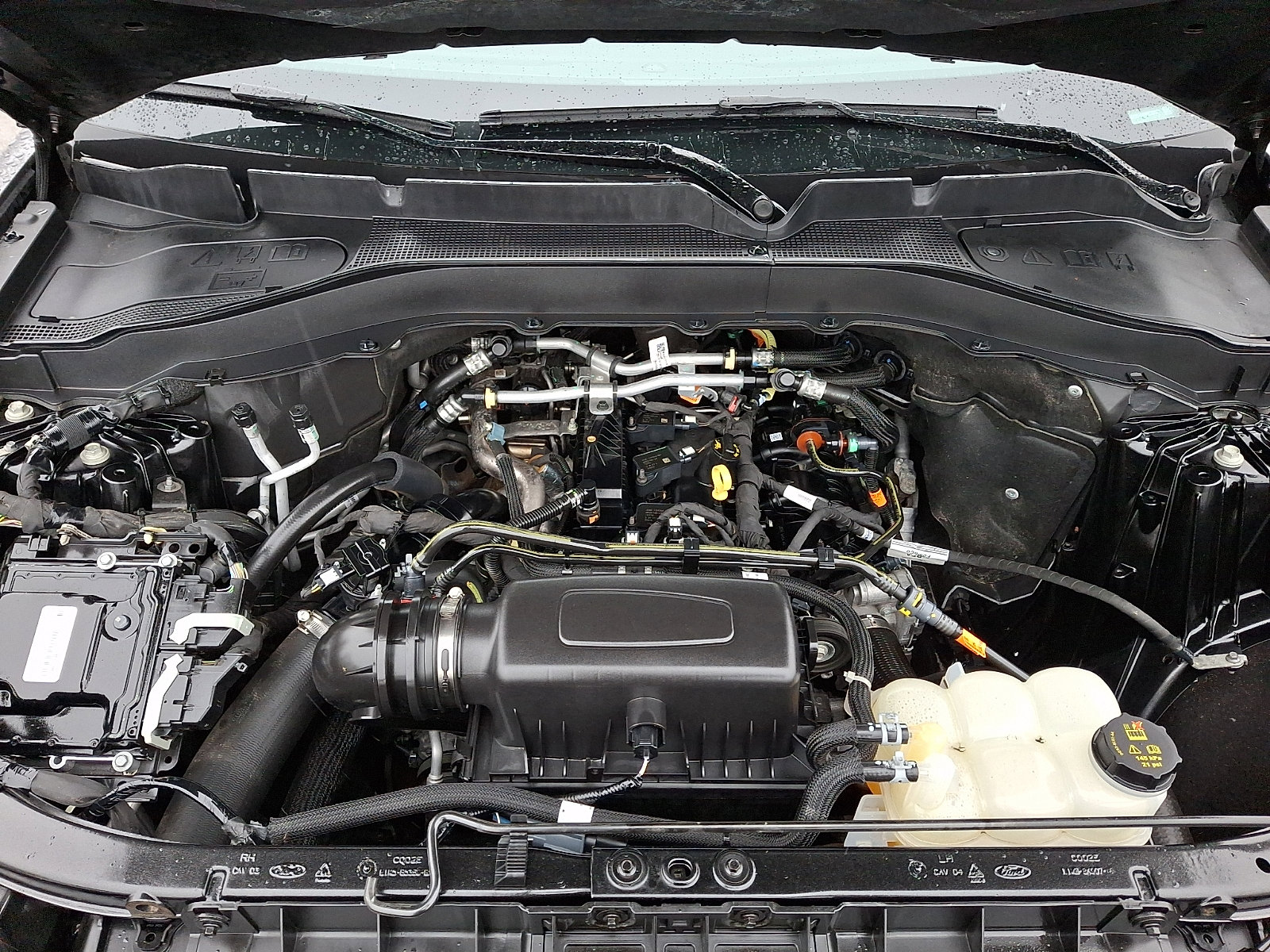 Used 2022 Ford Explorer XLT image 29