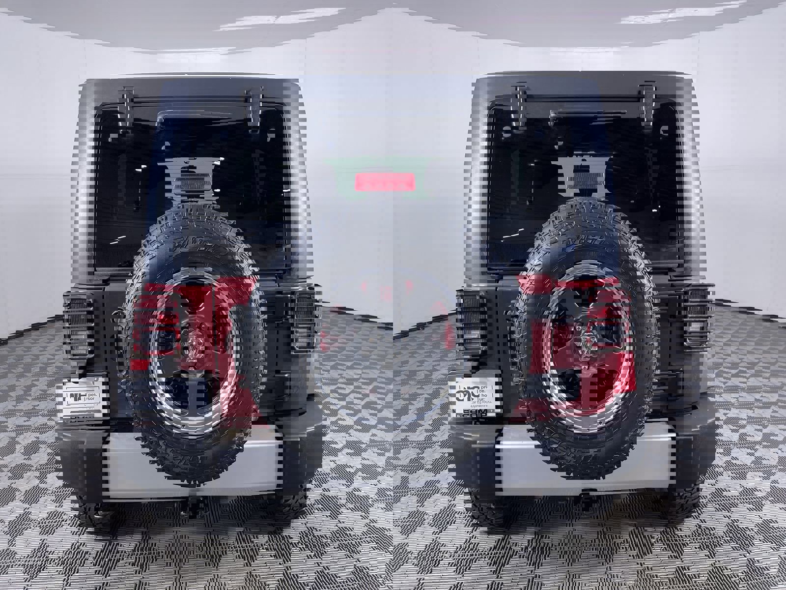 Used 2012 Jeep Wrangler Unlimited Sahara w/ Connectivity Group image 21