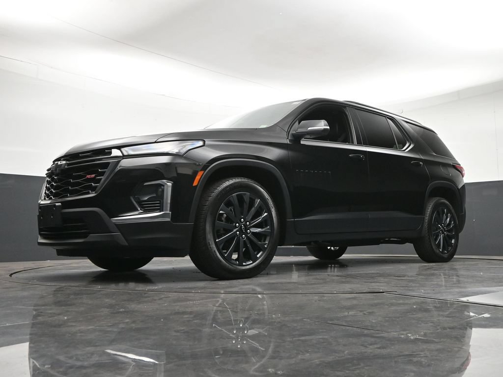 Certified 2023 Chevrolet Traverse RS w/ LPO, Floor Liner Package AWD/4WD image 24