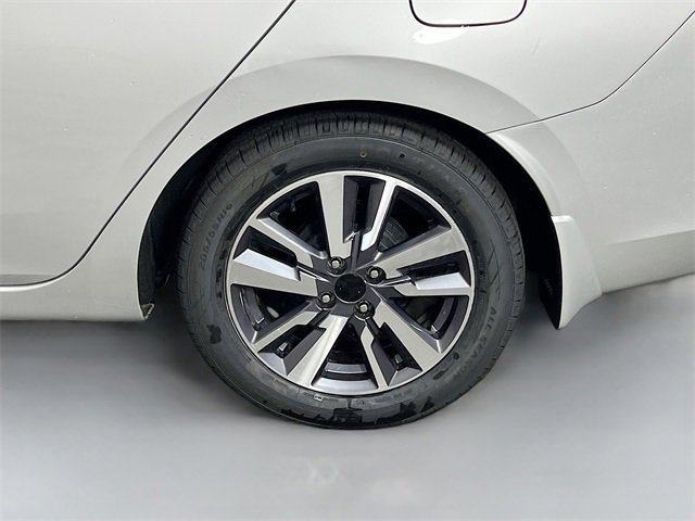 Used 2020 Nissan Versa SV image 33