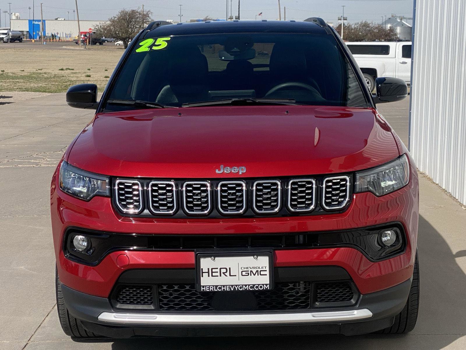 Used 2025 Jeep Compass Limited image 2