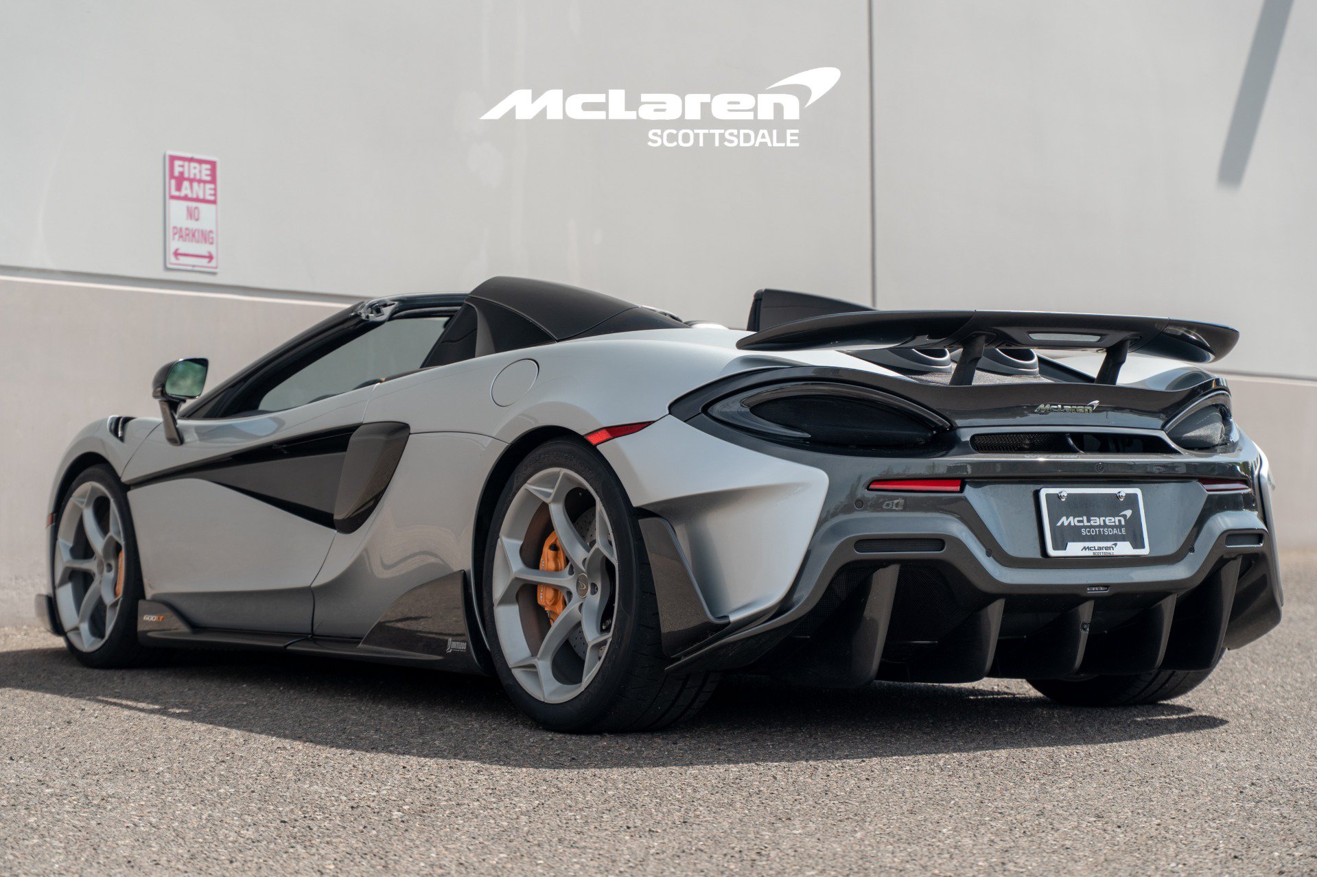 Used 2020 McLaren 600LT Spider RWD image 5