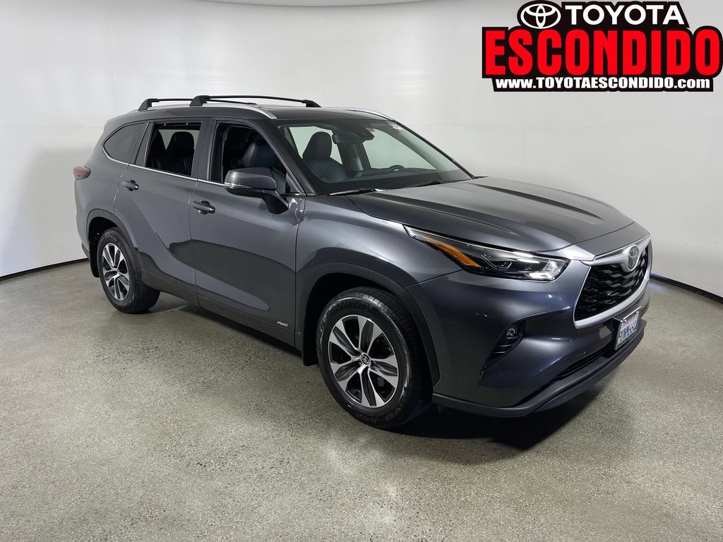 Certified 2025 Toyota Highlander XLE AWD/4WD 360° Tour