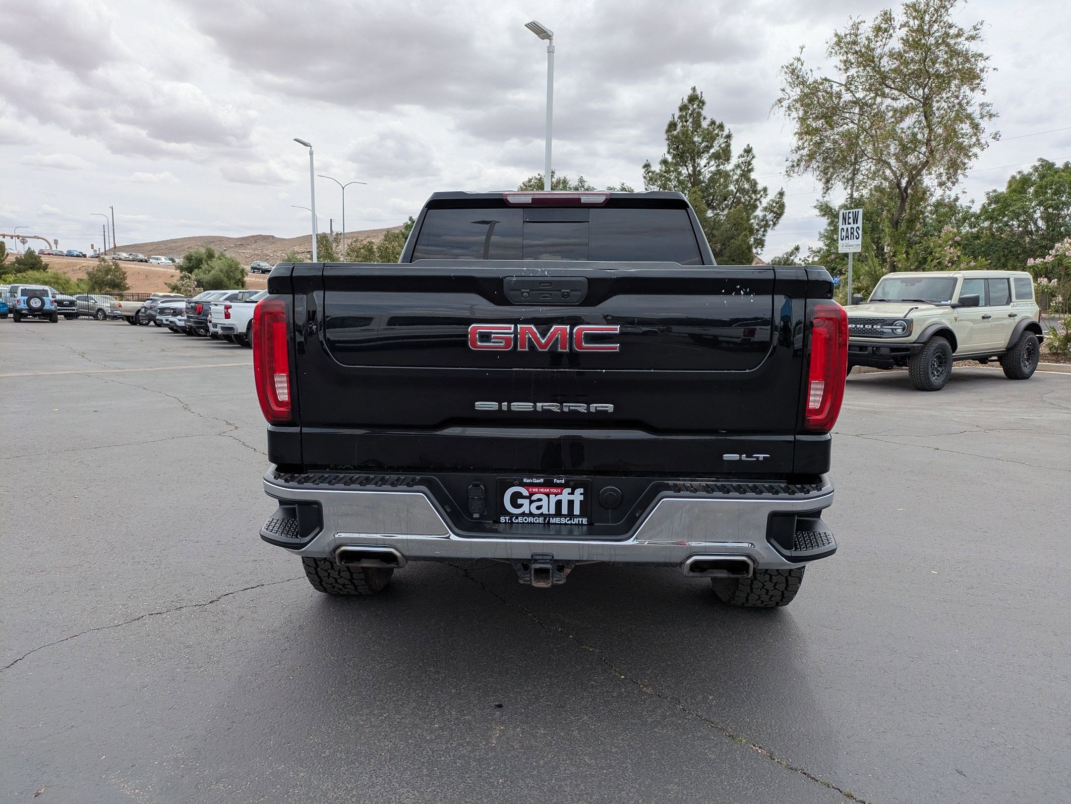 Used 2021 GMC Sierra 1500 SLT w/ SLT Convenience Package AWD/4WD image 5