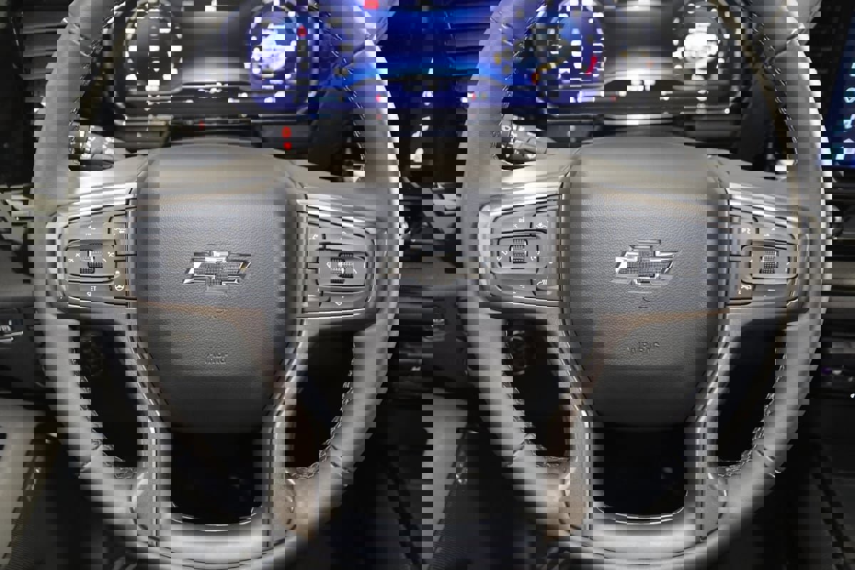 Used 2025 Chevrolet Silverado 2500 ZR2 image 37