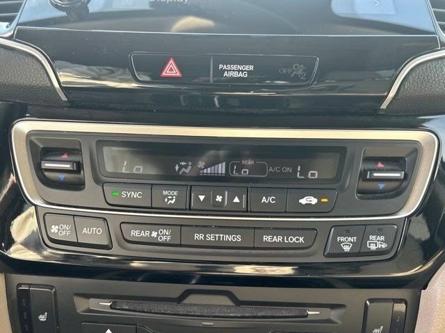 Used 2021 Honda Pilot Touring image 30