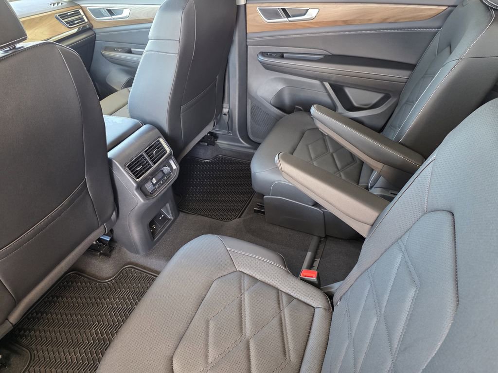 New 2026 Volkswagen Atlas SE image 18