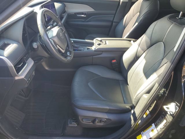 Used 2024 Toyota Grand Highlander Platinum image 5