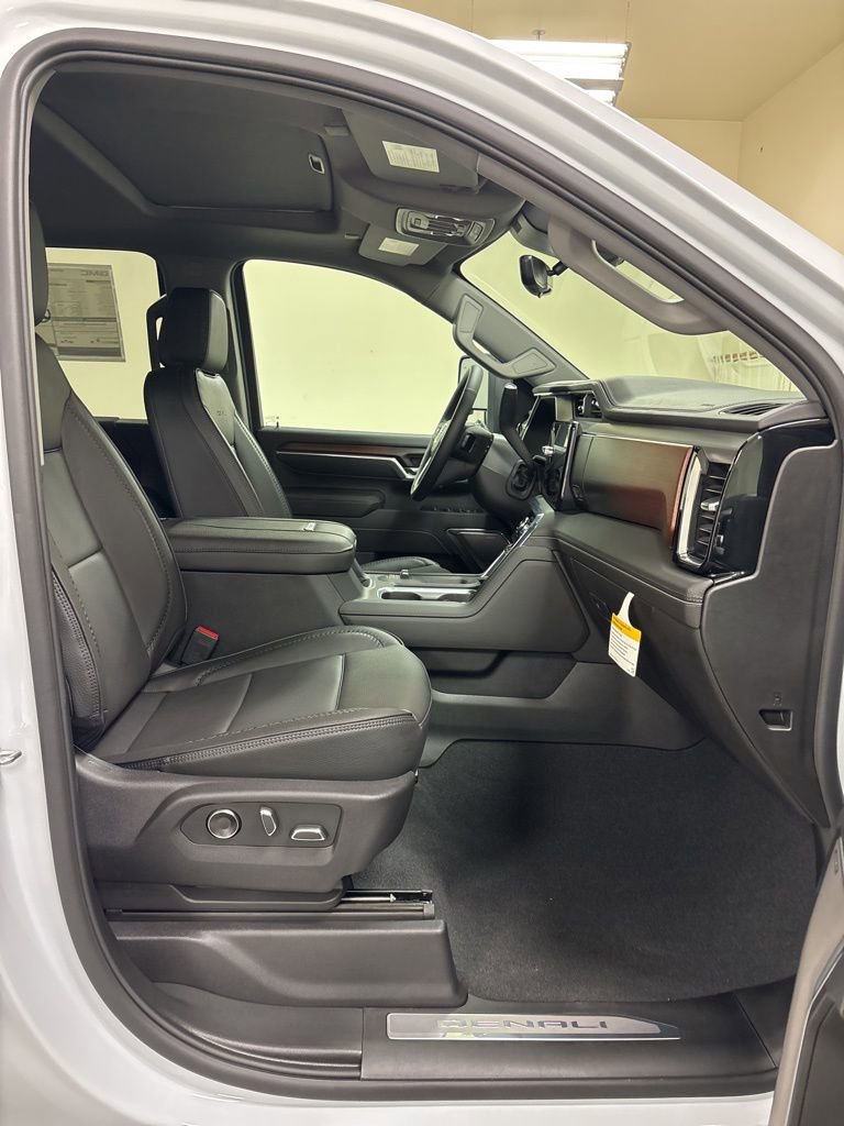 New 2026 GMC Sierra 2500 Denali w/ Denali Reserve Package AWD/4WD image 37